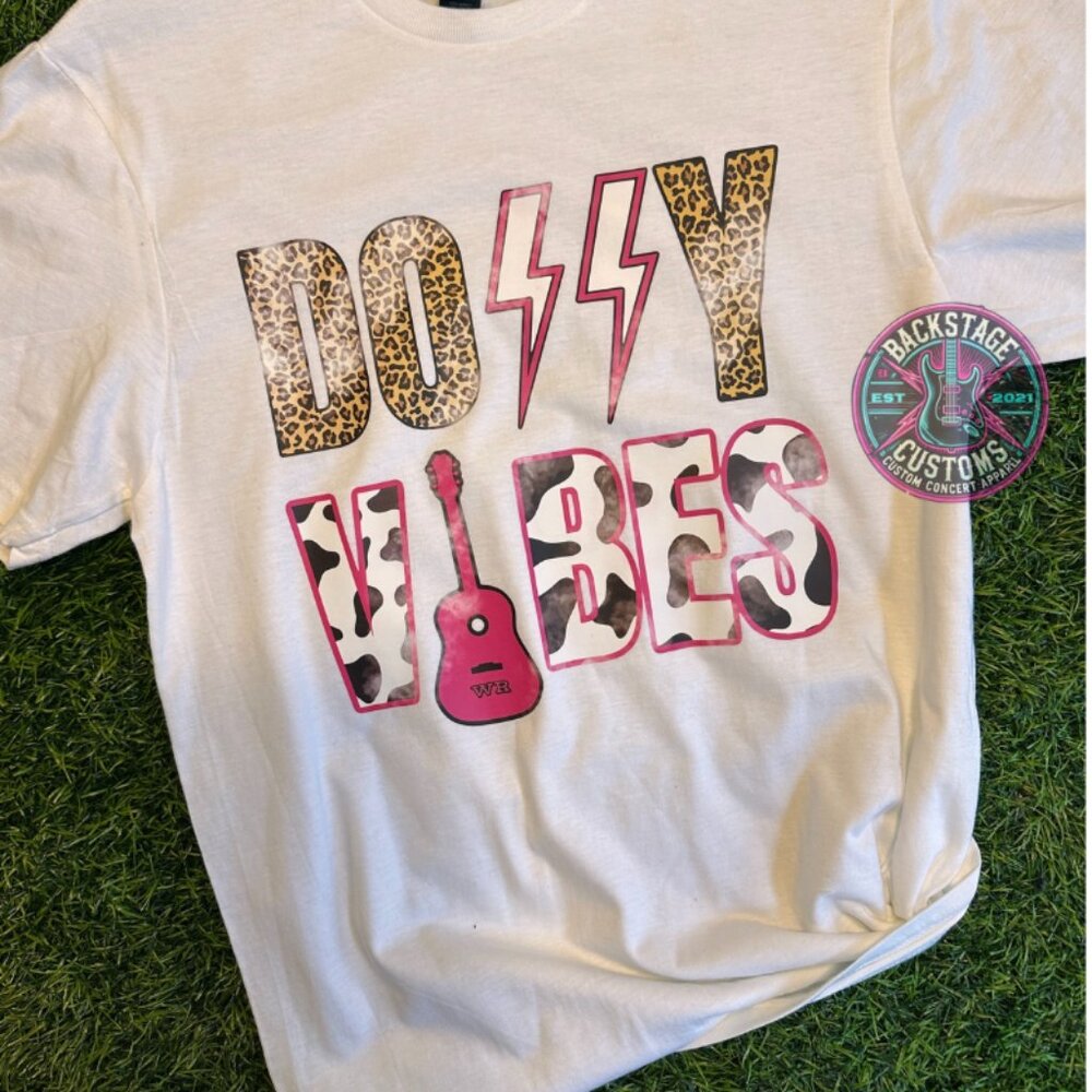 Backstage Customs White Graphic Tee - Picture 2 of 3